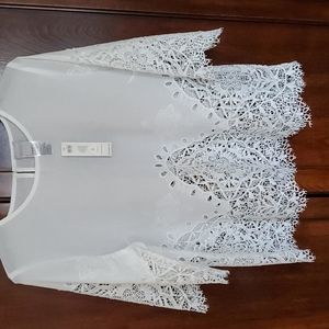 Ladies white applique blouse